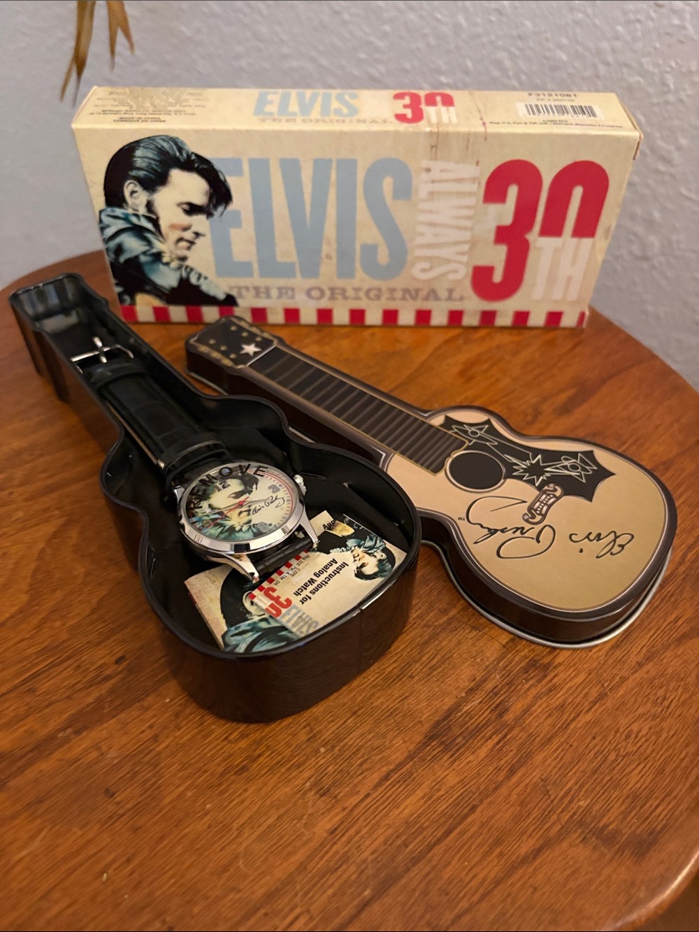 Elvis Themed Women's Watch in Black and Metallic